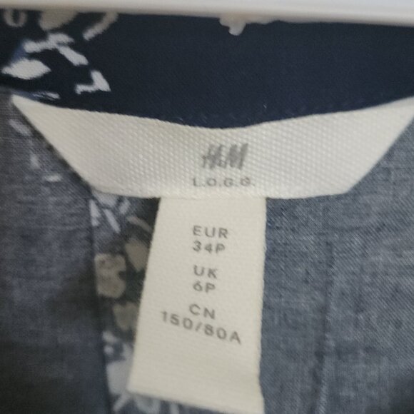 Women's Almost Sleeveless Blouse - Picture 2 of 4